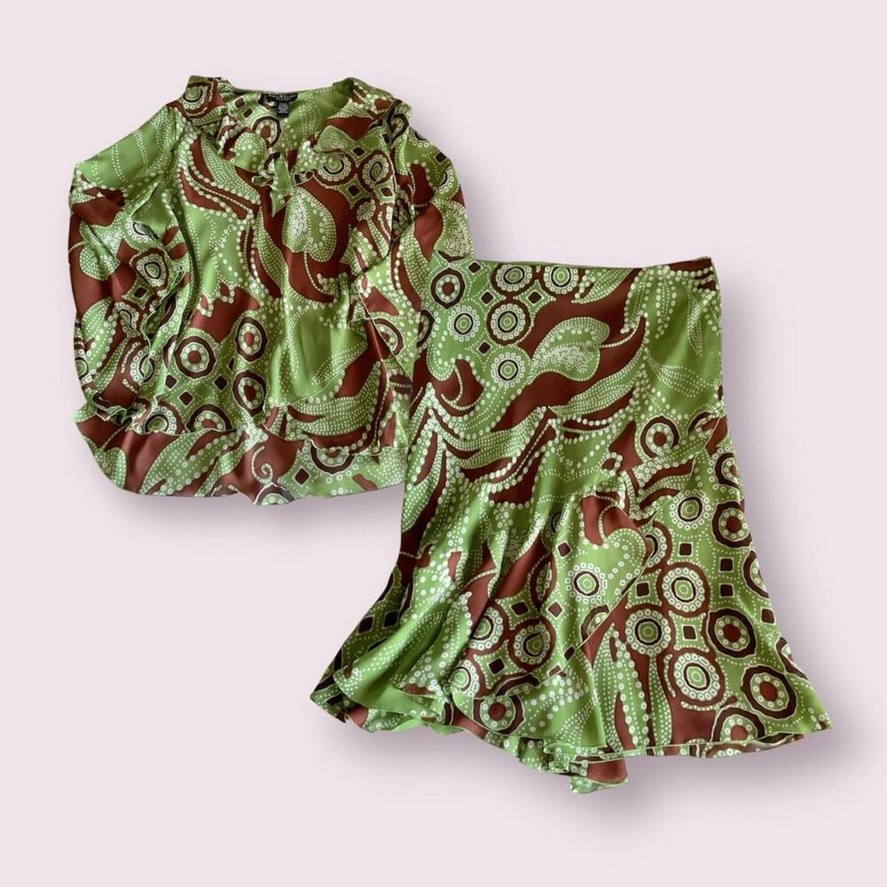 Green and brown floral set